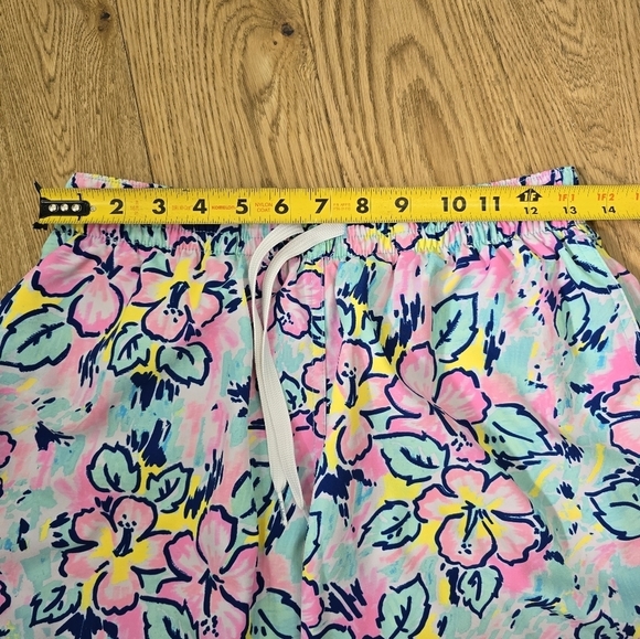 Chubbies Floral Print Drawstring Swim Trunks In Vaction Bloom Size Small - Picture 4 of 12